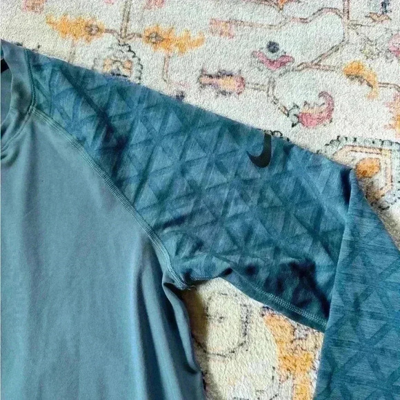 Nike Pro Long-Sleeve Utility Stretch Top Shirt Mens small Teal Blue 929703 468 - Picture 2 of 5